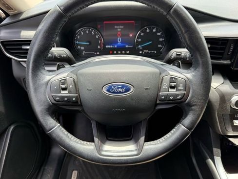 Used 2020 Ford Explorer XLT w/ Equipment Group 202A AWD/4WD image 19