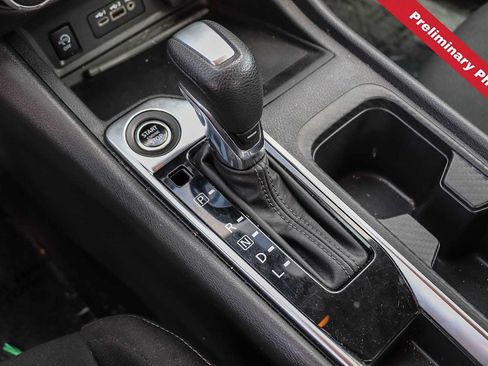 Used 2024 Nissan Sentra SV FWD image 17