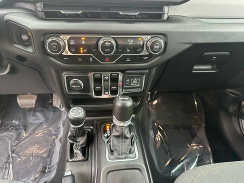 Used 2024 Jeep Wrangler Sport S w/ Convenience Group image 27