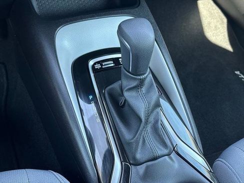 Certified 2025 Toyota Corolla SE image 20