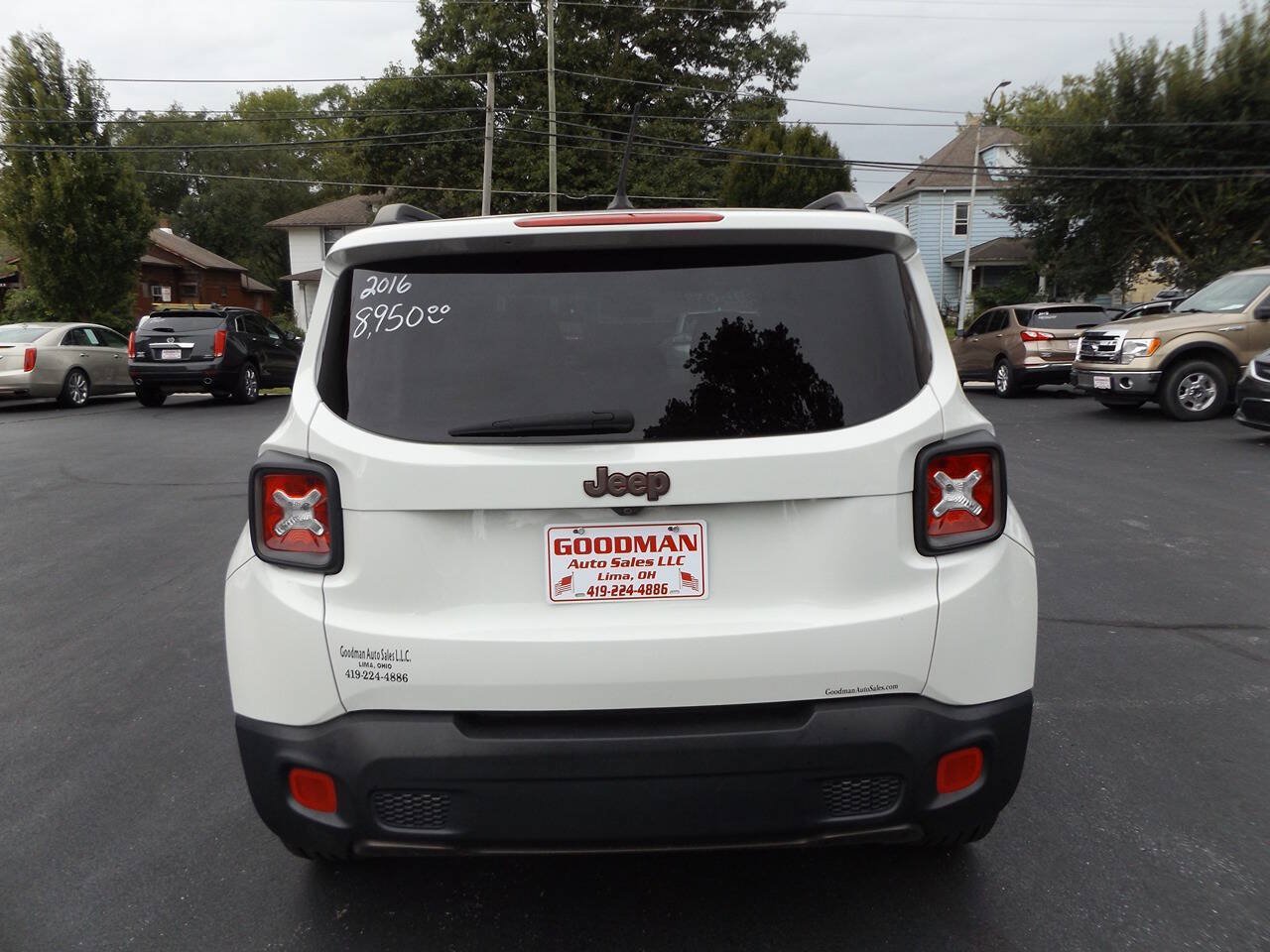 Used 2016 Jeep Renegade 75th Anniversary FWD image 8