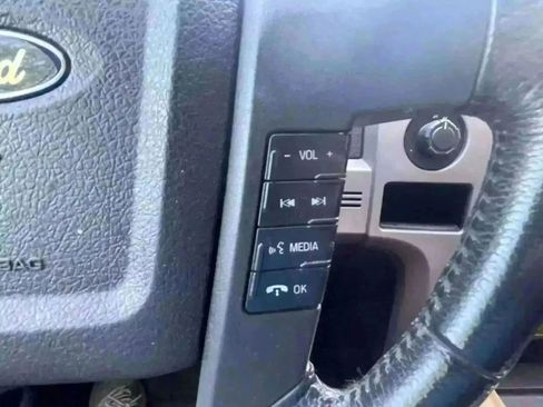 Used 2011 Ford F150 Lariat w/ Lariat Plus Pkg image 5