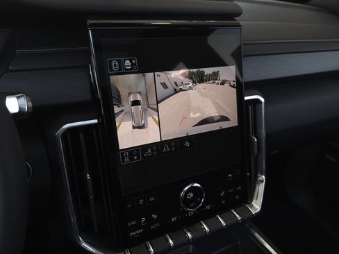New 2026 GMC Yukon XL Denali w/ Denali Reserve Package AWD/4WD image 23