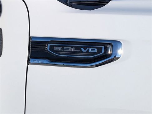 Used 2021 GMC Sierra 1500 SLT w/ SLT Premium Package image 11