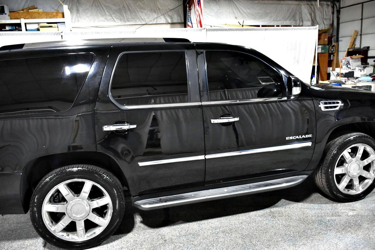 Used 2014 Cadillac Escalade Luxury RWD image 7