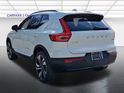 Certified 2023 Volvo XC40 B5 Plus w/ Driver Assist Package AWD/4WD image 5