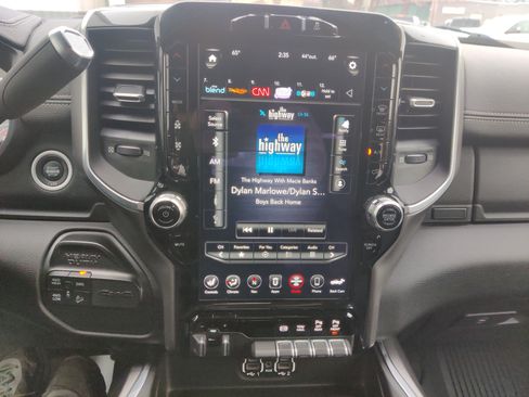 Used 2021 RAM 2500 Laramie w/ Night Edition image 20