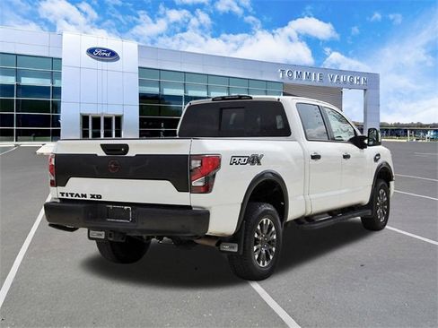 Used 2024 Nissan Titan PRO-4X image 4