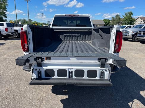 Used 2020 GMC Sierra 3500 Denali w/ Denali Ultimate Package AWD/4WD image 11