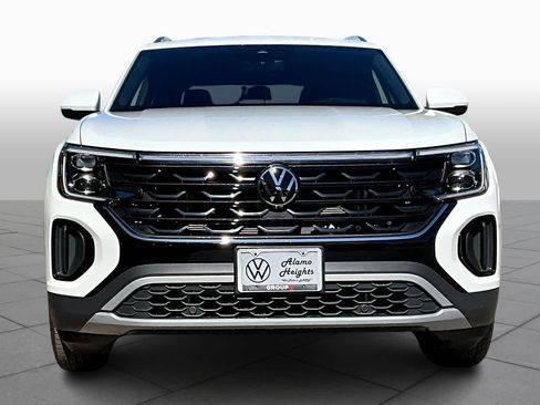 New 2026 Volkswagen Atlas Cross Sport SE FWD image 3