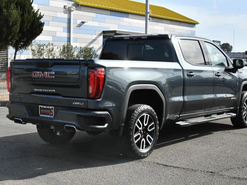 Used 2020 GMC Sierra 1500 AT4 w/ AT4 Premium Package image 8