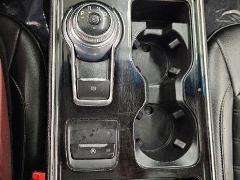 Used 2019 Ford Edge SEL w/ Equipment Group 201A image 21