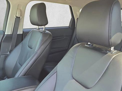Used 2021 Ford Edge Titanium FWD image 16