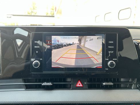 New 2025 Kia Sportage LX image 19