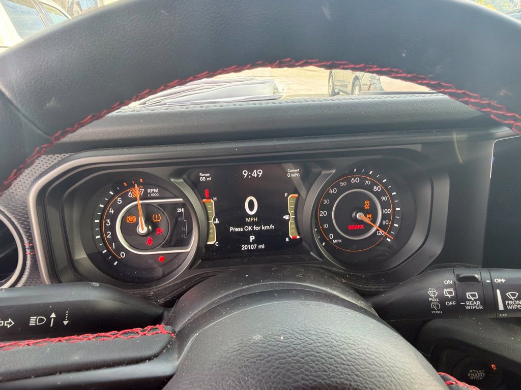 Used 2024 Jeep Wrangler Unlimited Rubicon w/ Safety Group AWD/4WD image 17