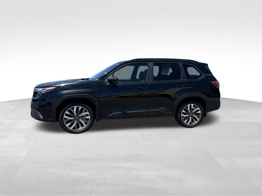 Certified 2025 Subaru Forester Touring w/ Protection Package AWD/4WD image 5