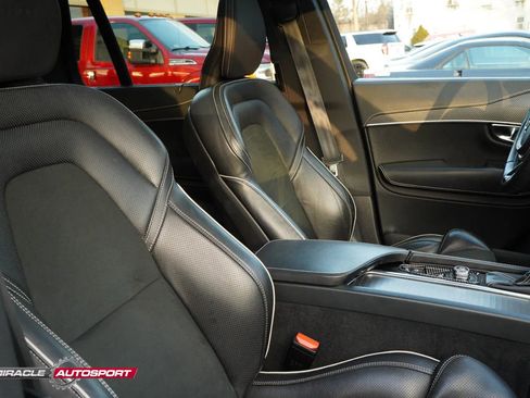Used 2019 Volvo XC90 T6 R-Design image 35