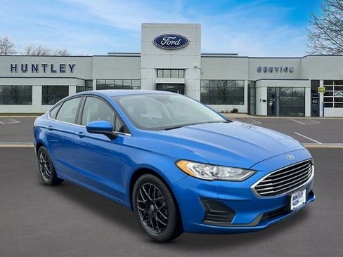 Used 2020 Ford Fusion SE image 4