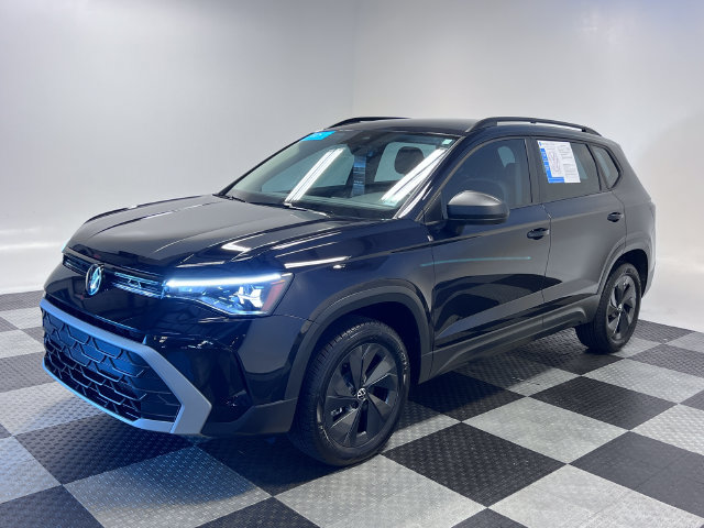 Certified 2025 Volkswagen Taos S FWD image 3
