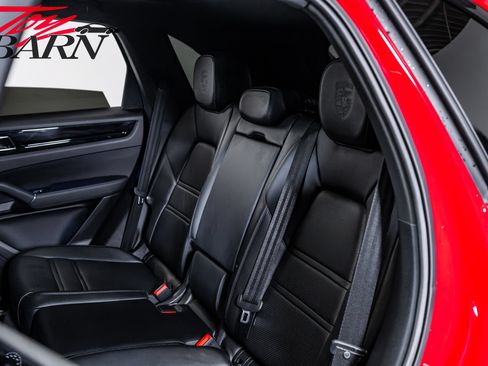 Used 2023 Porsche Cayenne AWD/4WD image 45
