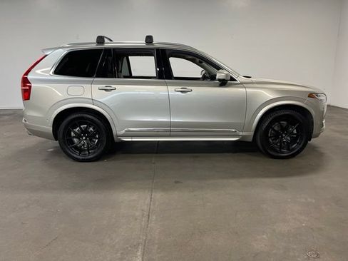 Used 2017 Volvo XC90 T6 Inscription w/ Vision Package AWD/4WD image 2