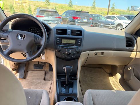 Used 2005 Honda Accord LX image 19