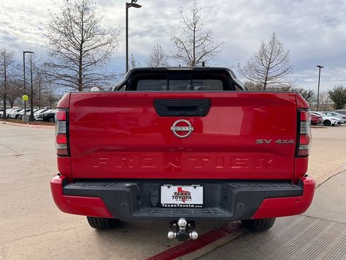 Used 2022 Nissan Frontier SV image 7