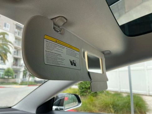 Used 2019 Tesla Model 3 Standard Range Plus image 34