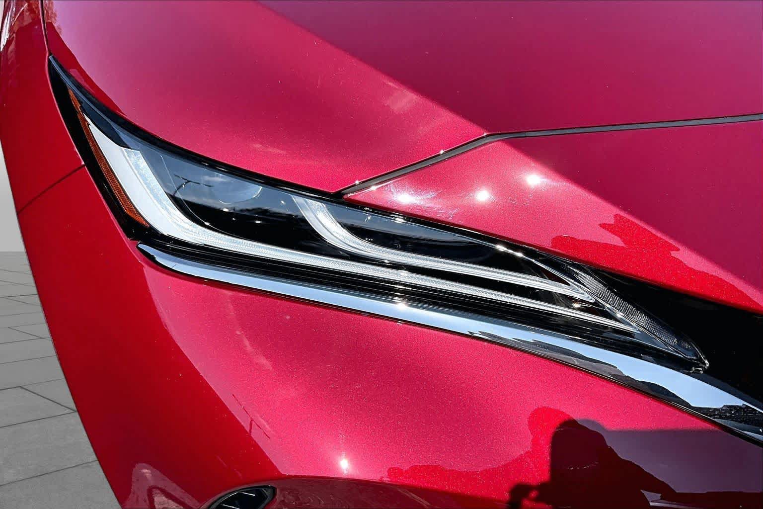 Used 2024 Toyota Venza Nightshade AWD/4WD image 25