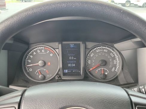 Used 2023 Toyota Tacoma SR AWD/4WD image 18