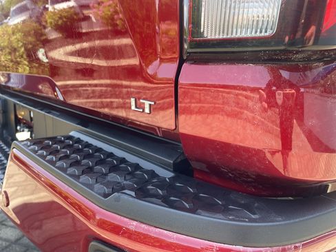 Used 2023 Chevrolet Colorado LT w/ LT Convenience Package II image 12