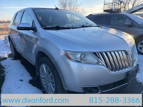 Used 2013 Lincoln MKX AWD image 7