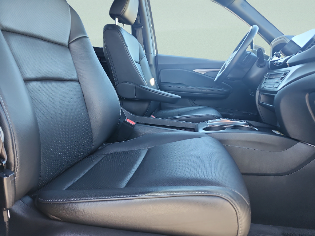 Used 2022 Honda Passport EX-L image 16