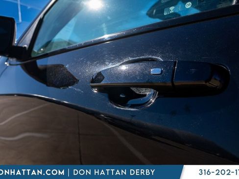 Used 2024 Chevrolet Equinox RS image 41