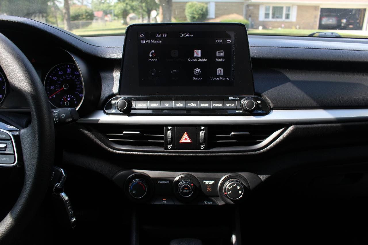 Used 2020 Kia Forte LXS FWD image 26