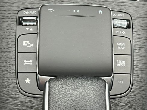 Used 2022 Mercedes-Benz GLE 350 4MATIC w/ Premium Package image 33