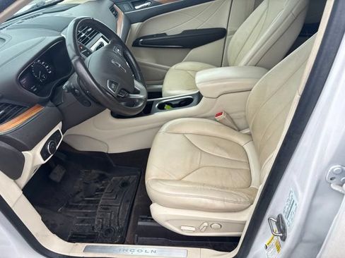 Used 2015 Lincoln MKC AWD w/ Equipment Group 102A Reserve image 5