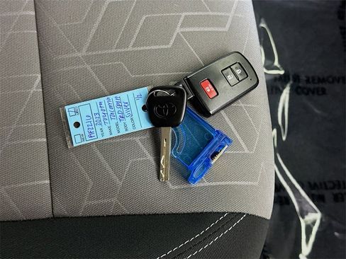 Used 2023 Toyota Tacoma TRD Sport image 35