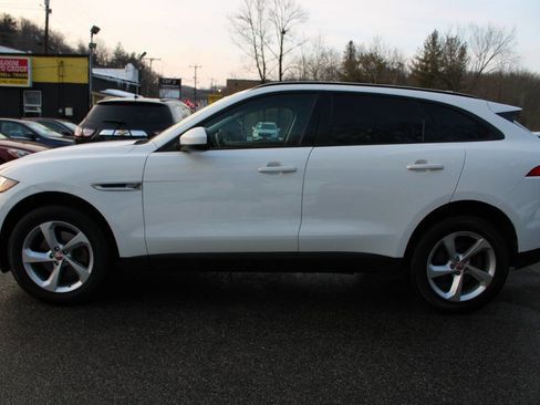 Used 2018 Jaguar F-PACE Premium image 12