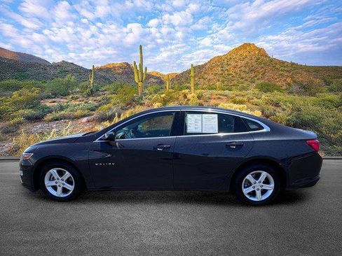 Used 2023 Chevrolet Malibu LT w/ Driver Confidence Package FWD image 8