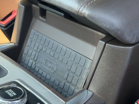 Used 2022 Ford Explorer King Ranch w/ Premium Technology Package AWD/4WD image 42