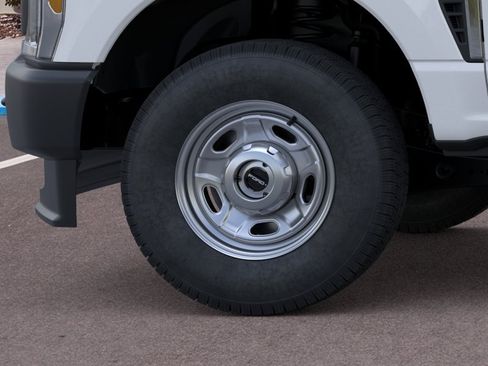 New 2026 Ford F250 XL AWD/4WD image 19