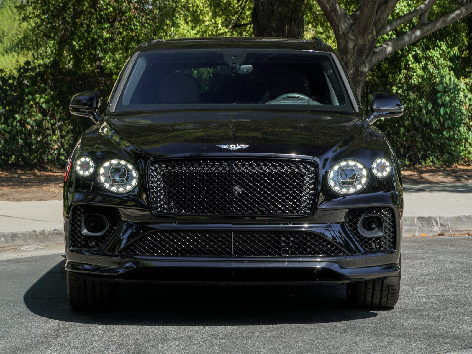 Certified 2023 Bentley Bentayga AWD/4WD image 10