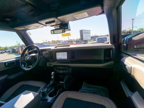 Used 2023 Ford Bronco Wildtrak AWD/4WD image 29