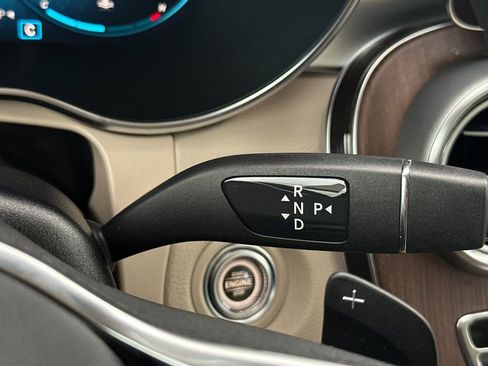 Used 2022 Mercedes-Benz GLC 300 image 21