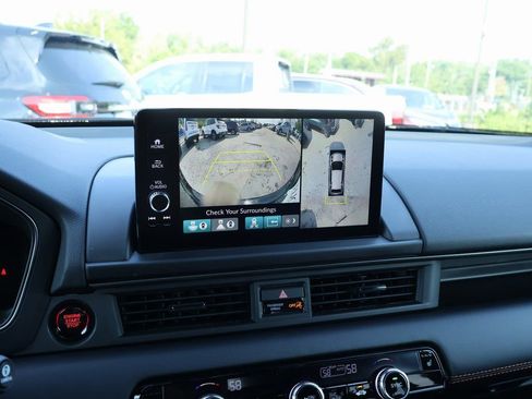 New 2025 Honda Pilot TrailSport image 16