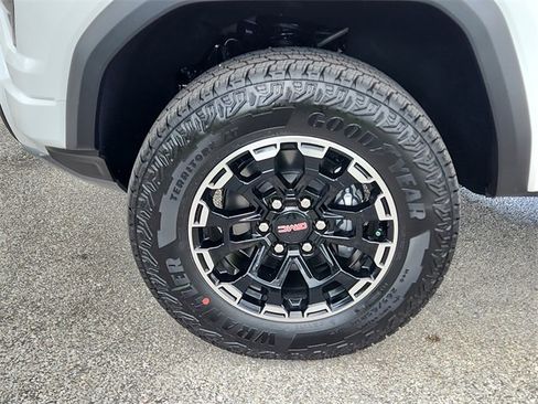 New 2026 GMC Canyon AT4 image 6