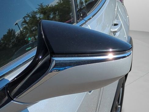Used 2020 Lexus UX 250h w/ Premium Package AWD/4WD image 28