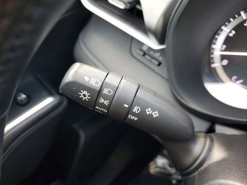 Used 2024 Toyota Highlander LE image 26