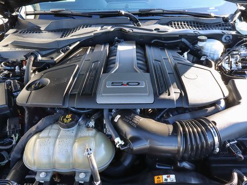 Used 2018 Ford Mustang GT w/ Black Accent Pkg image 18